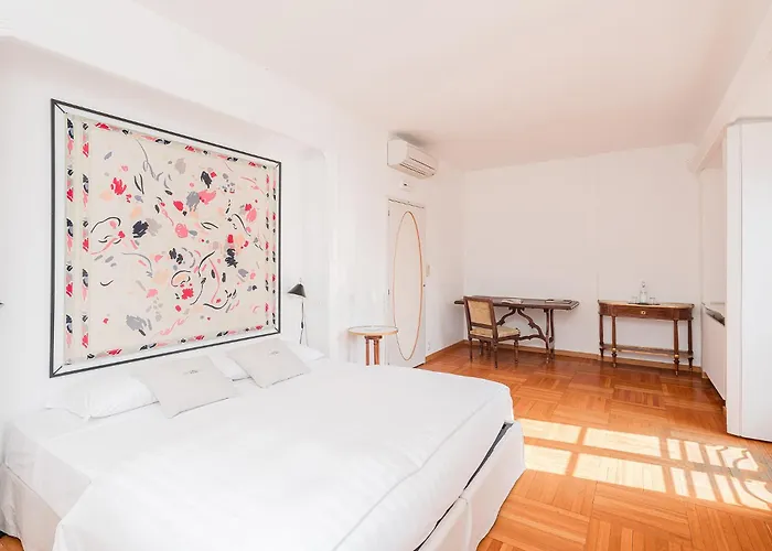 Belvedere By Comorooms Como