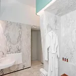 Belvedere By Comorooms *